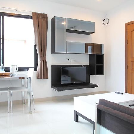 V-Twin Donjan Service Apartment Chiang Mai Exterior foto